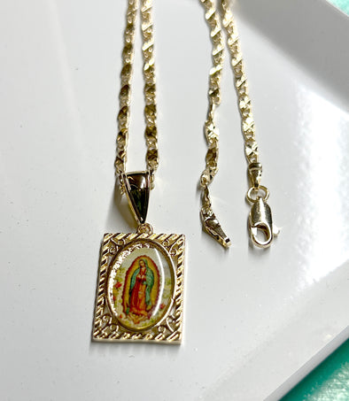 Virgencita Necklace and Chain (18k Gold Plated)- Square