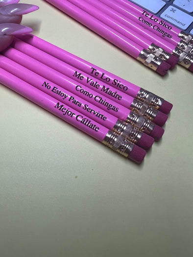 Hocicona Engraved Pink Pencil Set