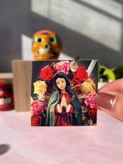 Virgencita con Flores Sticker