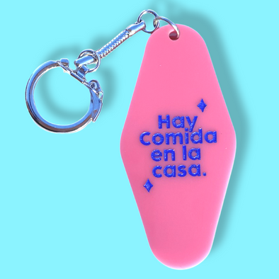 Hay Comida en la Casa Hotel Keychain (Pink and Blue)