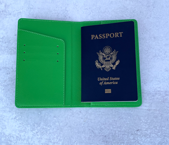 Hazlo Por Tu Madre Passport Wallet